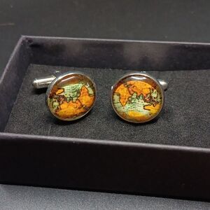 New Retro Map Cufflinks Silvertone New In Box